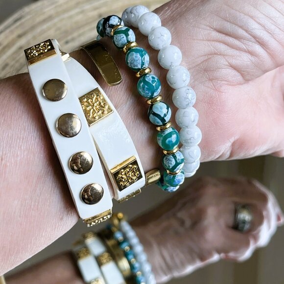 Rustic Cuff Set FOUR stackable Bracelets Set - Picture 4 of 4